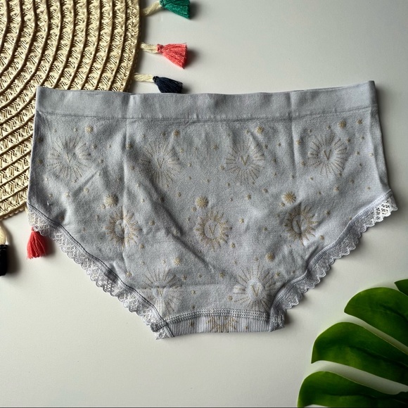 Victoria's Secret Bare Seamless Hiphugger Panty Icy Lavender Medium NEW - Picture 6 of 7